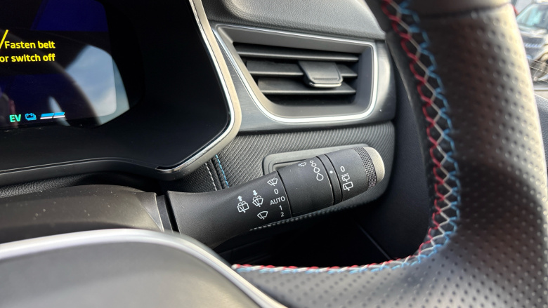 Renault Symbioz 1.6 E-Tech FHEV 145 Iconic Esprit Alpine 5dr Auto Hybrid Estate